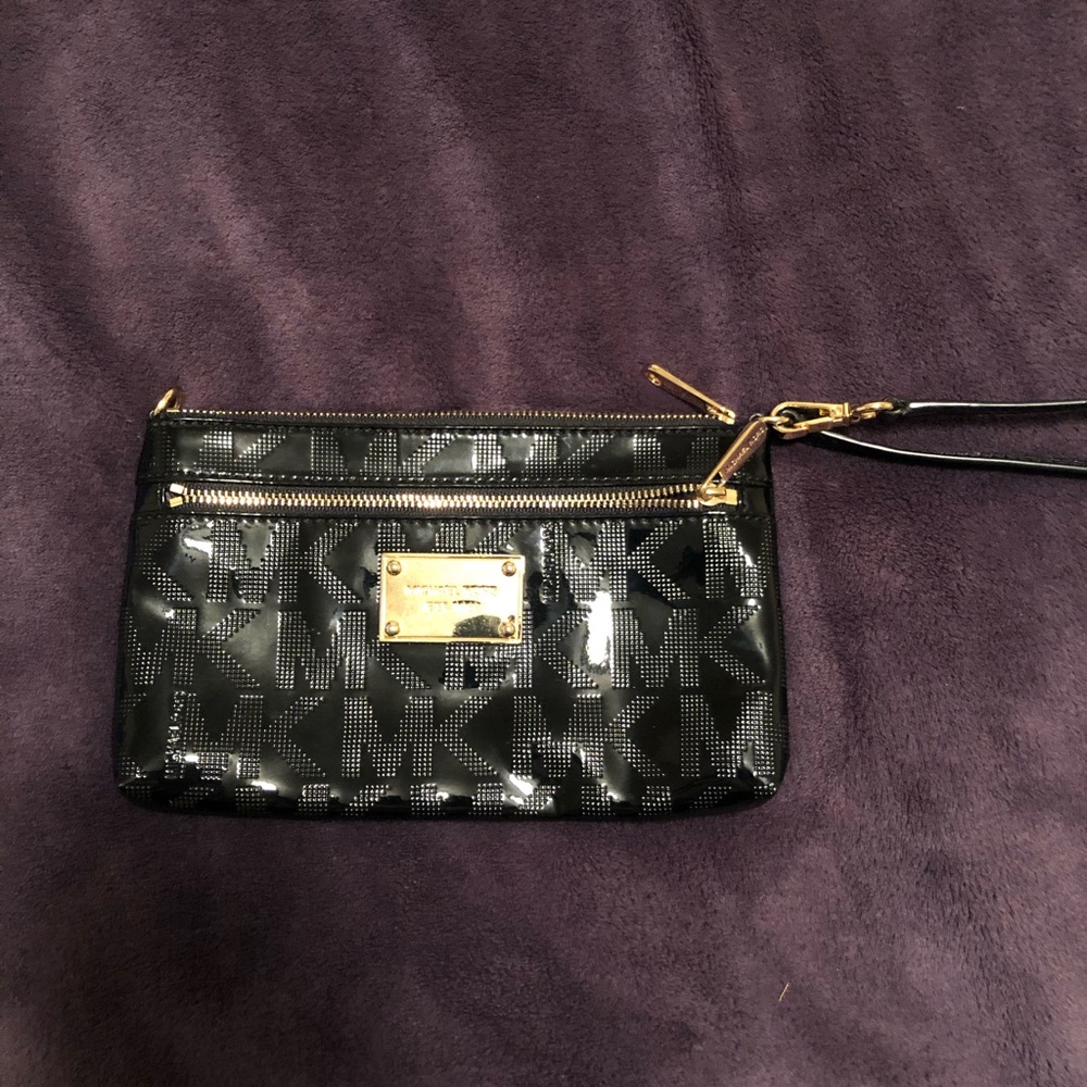 MK clutch